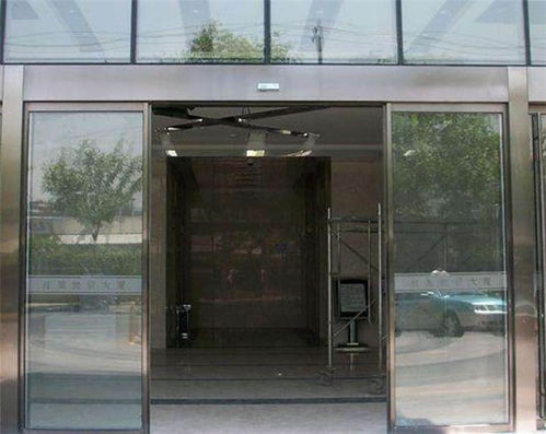 電動(dòng)旋轉(zhuǎn)門 凱澤工程銅門 電動(dòng)旋轉(zhuǎn)門供應(yīng)